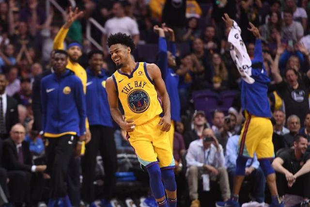 约基奇34+13威少两双詹姆斯18分 掘金大胜湖人